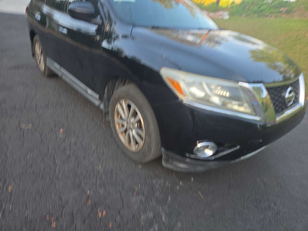 2013 Nissan Pathfinder Image 12