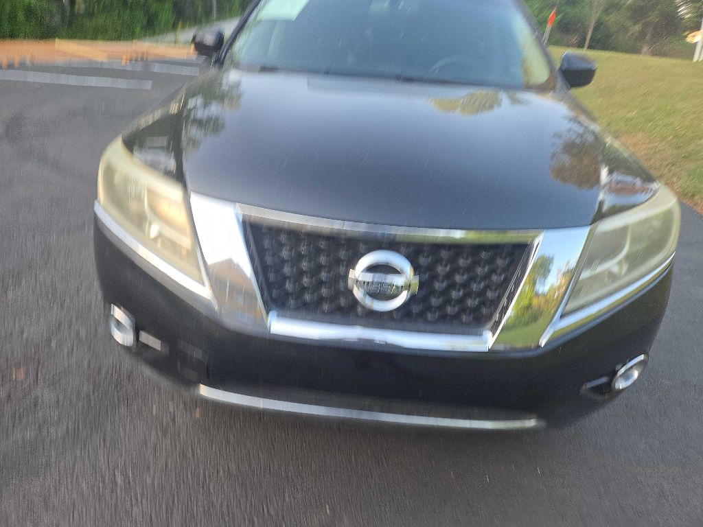 2013 Nissan Pathfinder Image 15