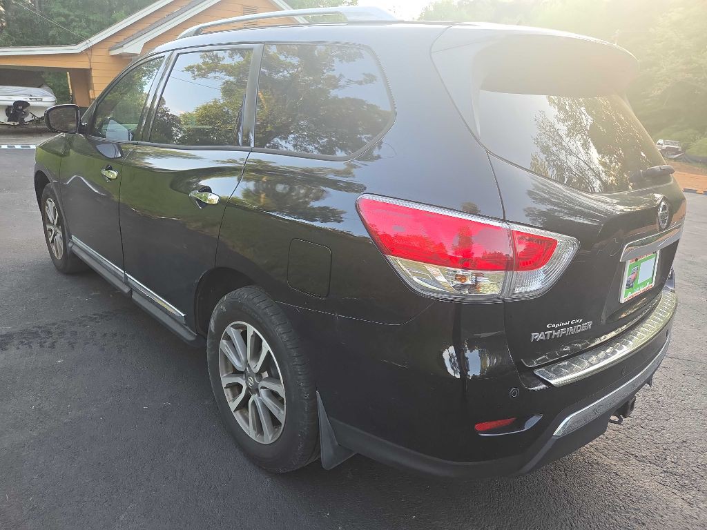 2013 Nissan Pathfinder Image 32