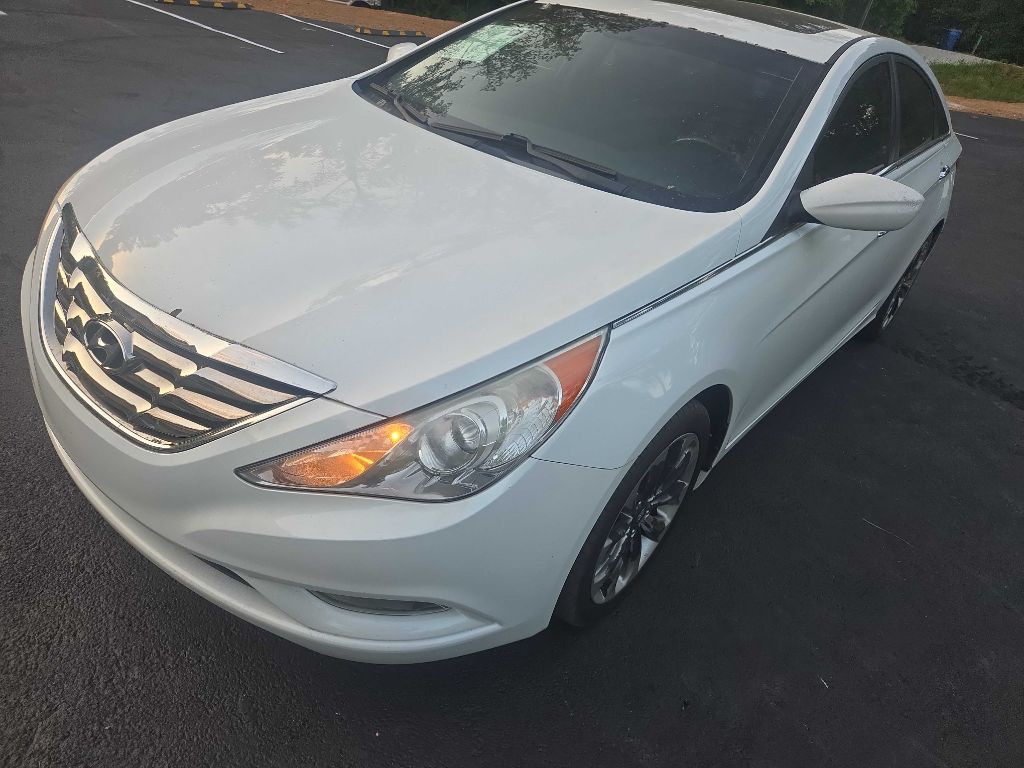 2011 Hyundai Sonata Image 4