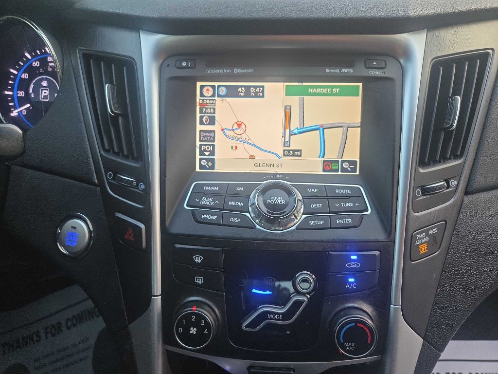 2011 Hyundai Sonata Image 10