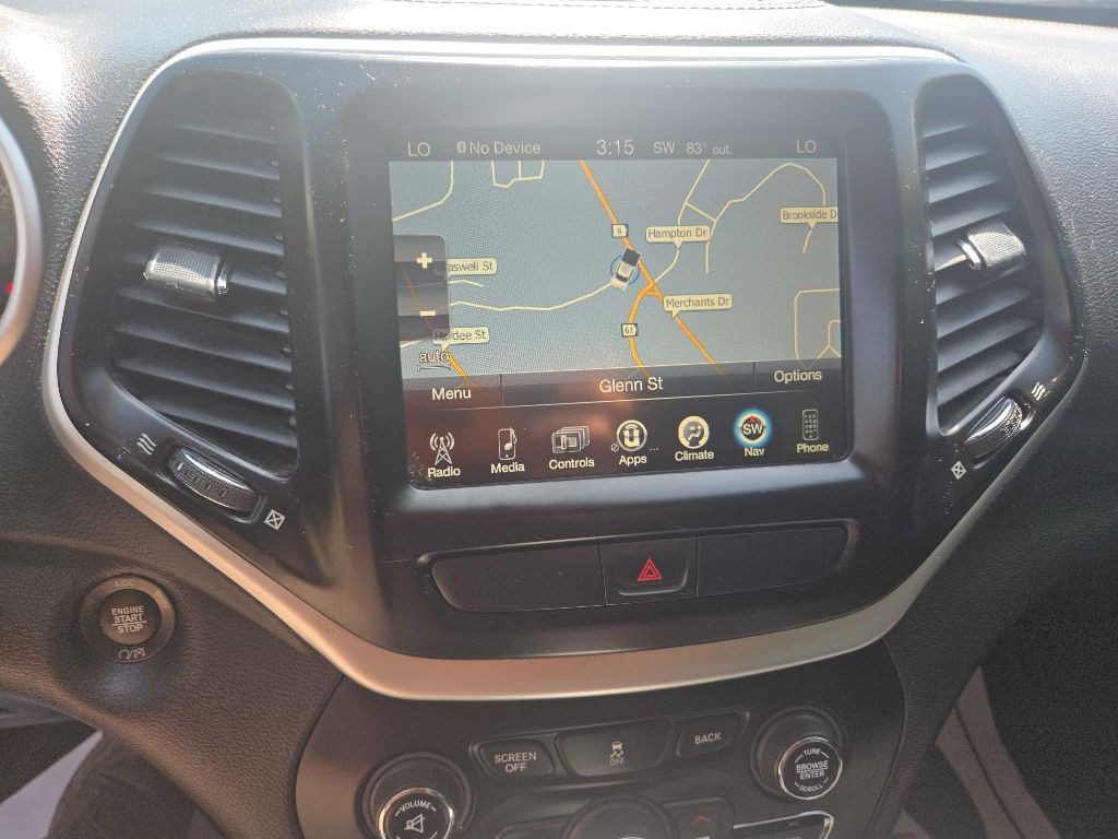 2017 Jeep Cherokee Image 3