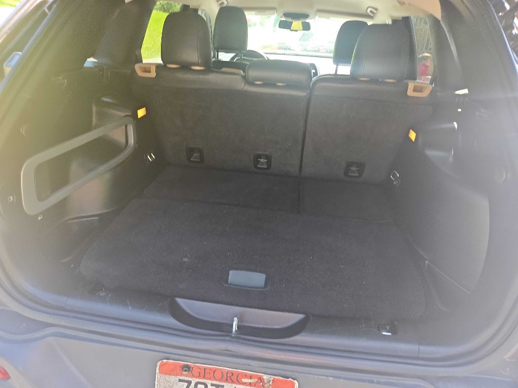 2017 Jeep Cherokee Image 13