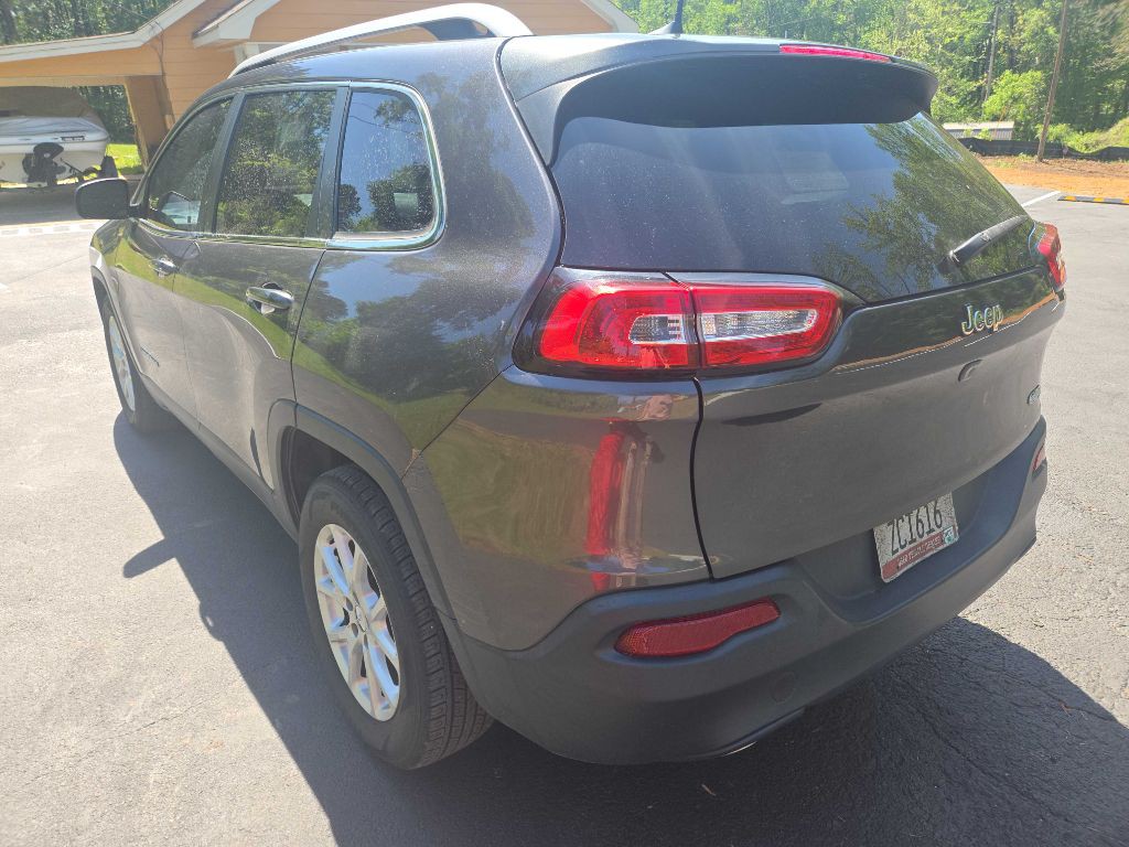 2017 Jeep Cherokee Image 17
