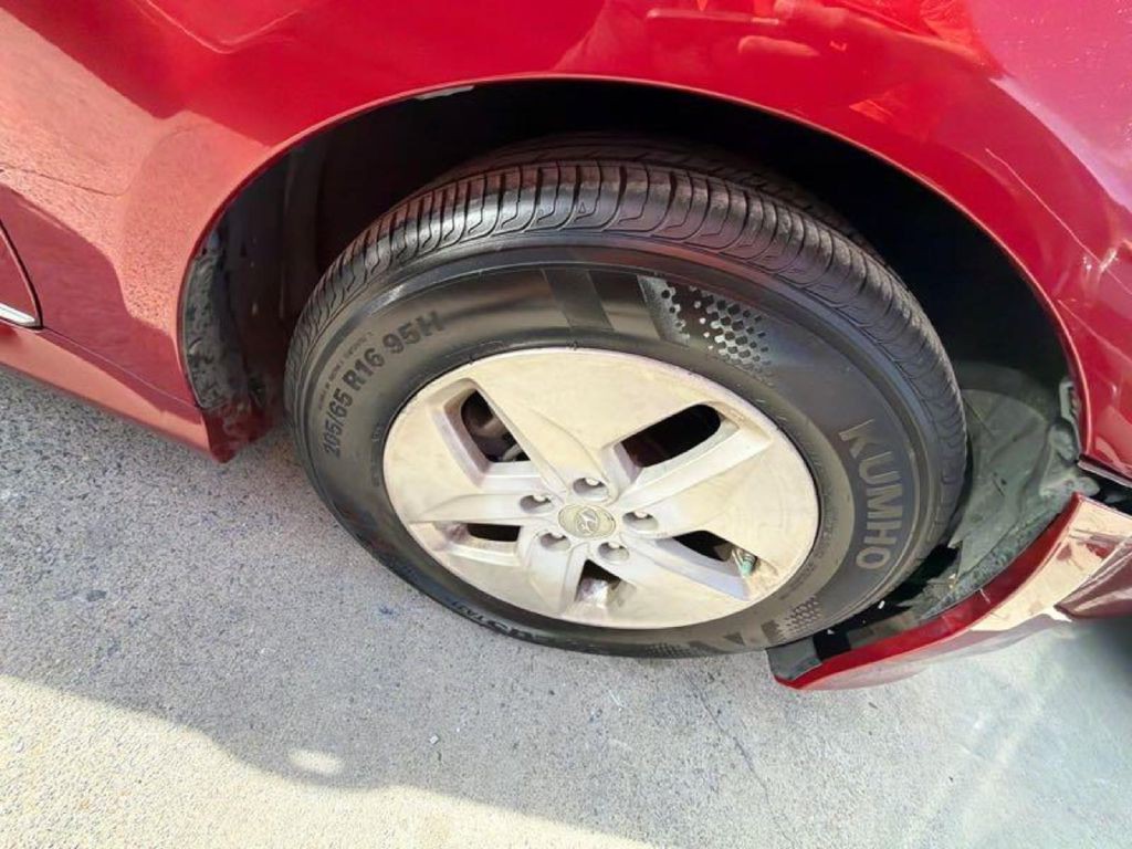 2012 Hyundai Sonata Image 3