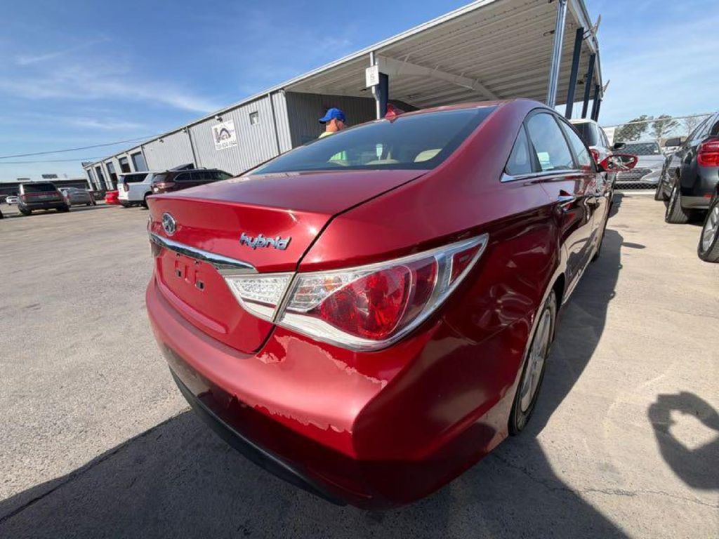 2012 Hyundai Sonata Image 4