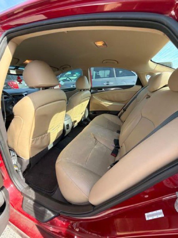 2012 Hyundai Sonata Image 8