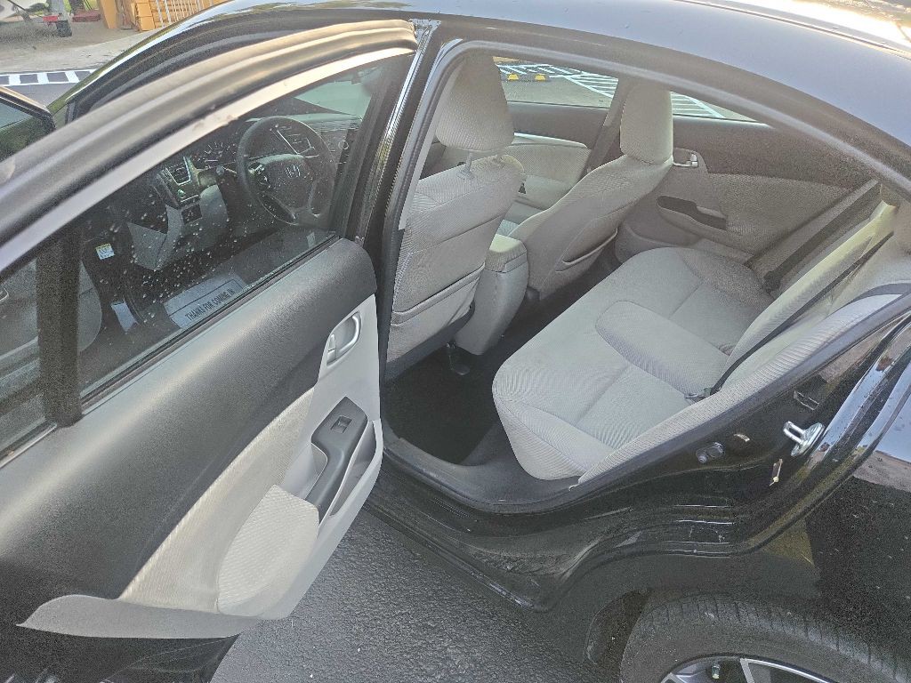 2013 Honda Civic Image 26