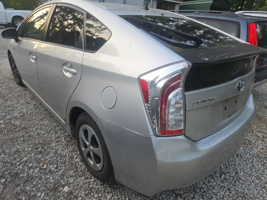 2012 Toyota Prius Image 9