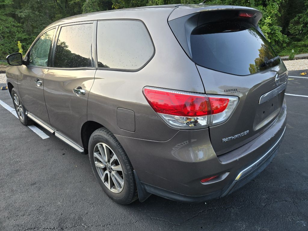 2013 Nissan Pathfinder Image 32