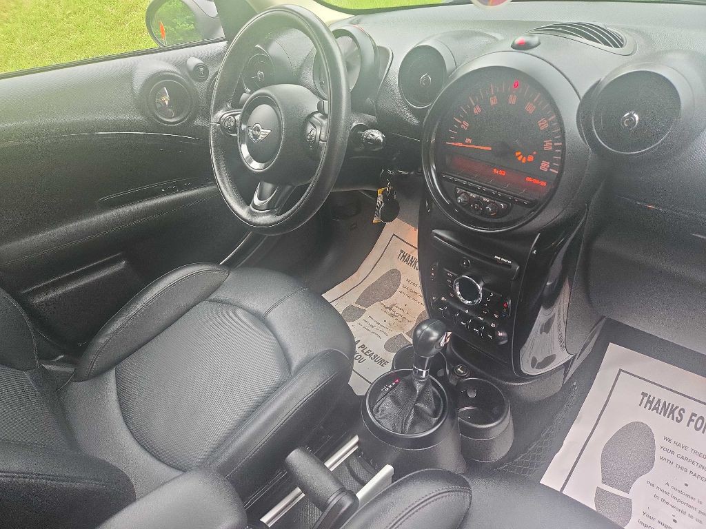2015 MINI Cooper Image 7