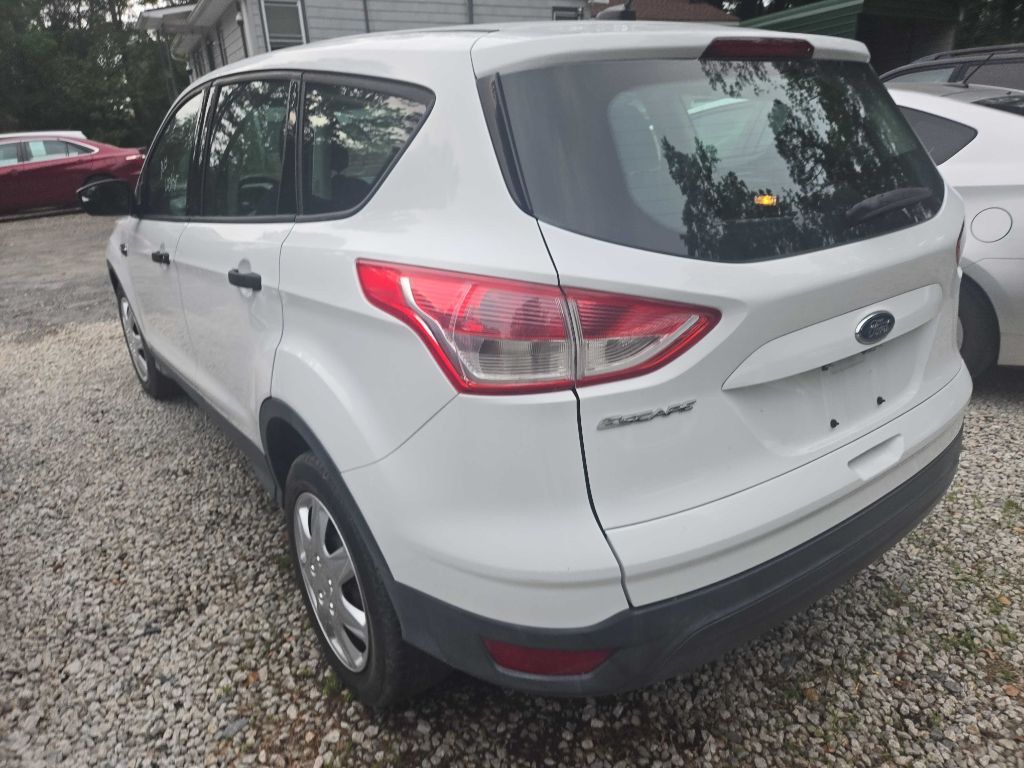 2015 Ford Escape Image 2