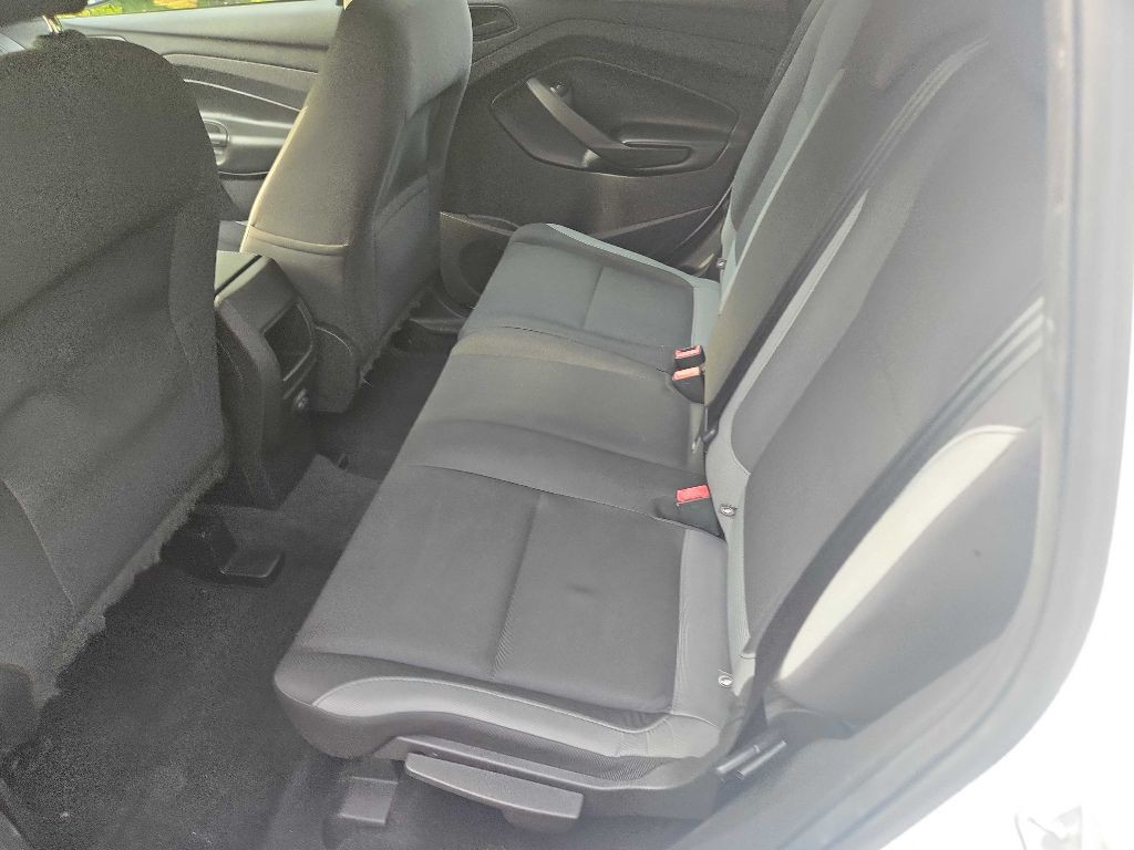 2015 Ford Escape Image 21