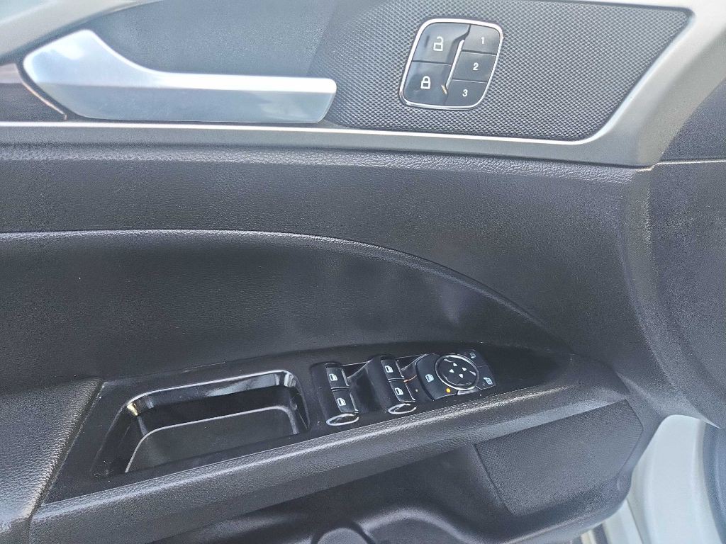 2014 Ford Fusion Image 18