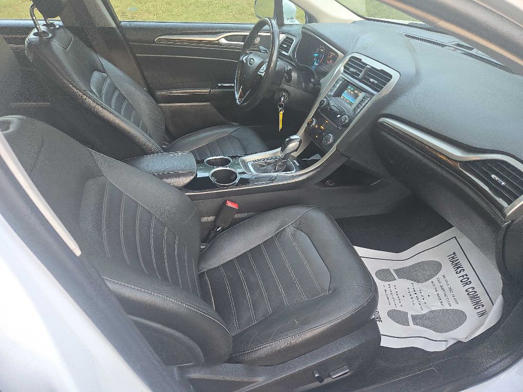 2014 Ford Fusion Image 28