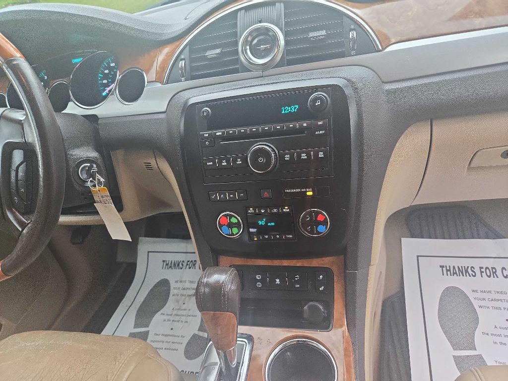 2010 Buick Enclave Image 12