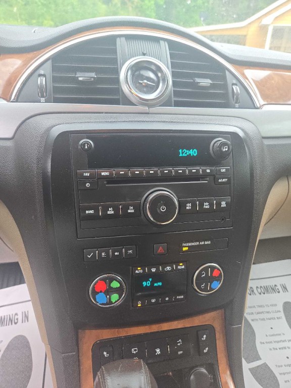 2010 Buick Enclave Image 34