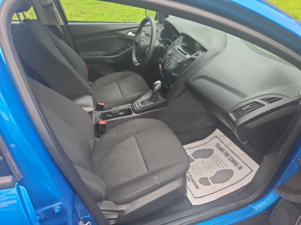 2015 Ford Focus Image 9