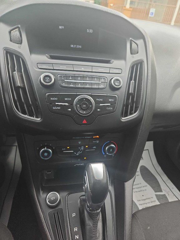 2015 Ford Focus Image 29