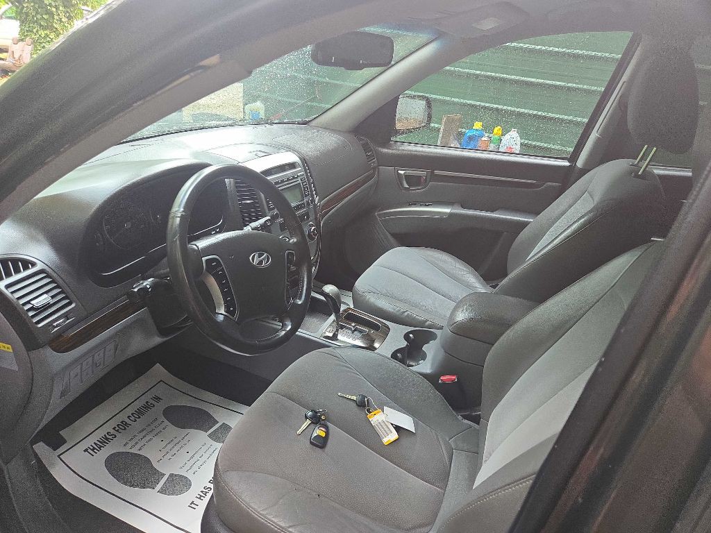 2012 Hyundai Santa Fe Image 3