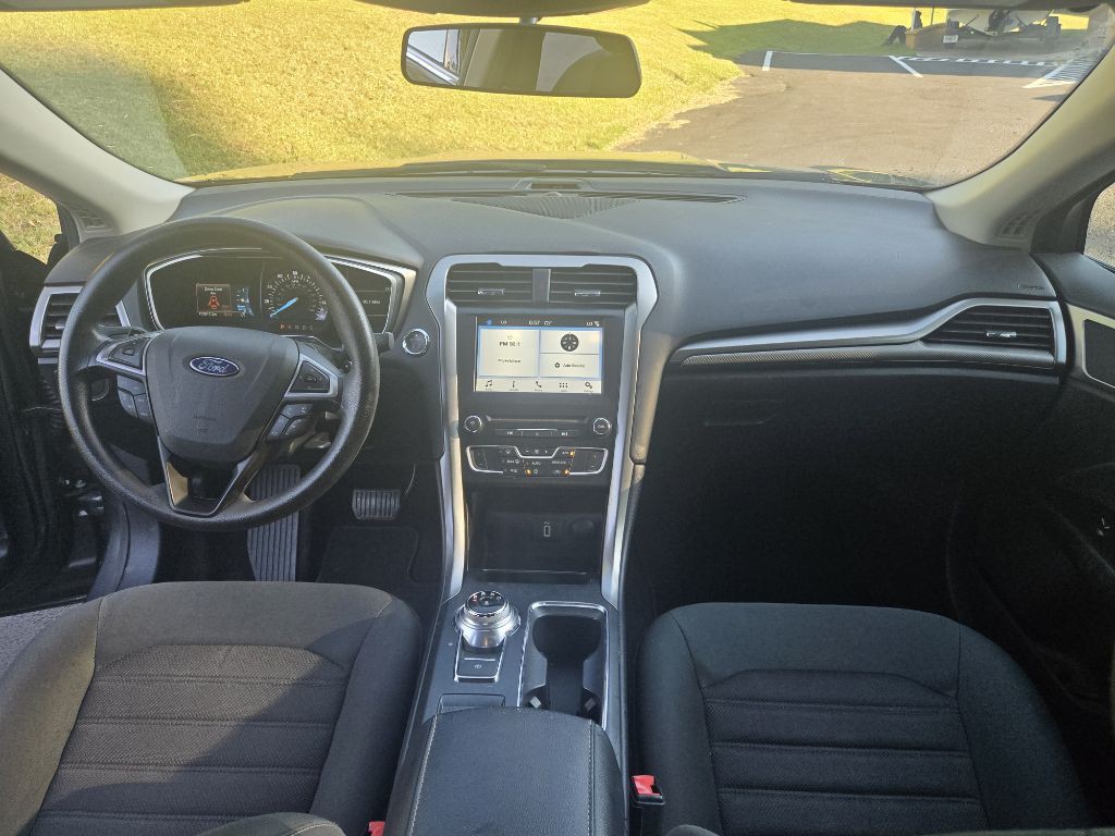 2017 Ford Fusion Image 20