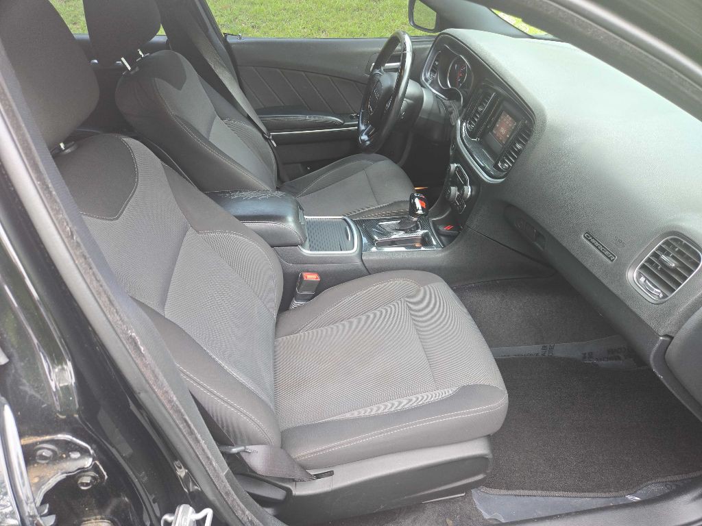 2015 Dodge Charger Image 8