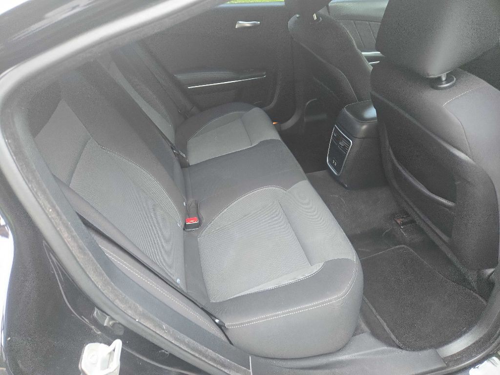 2015 Dodge Charger Image 11