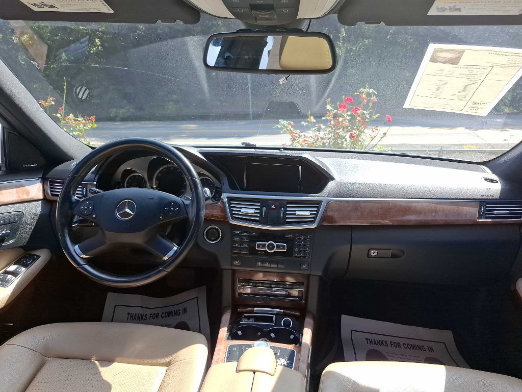 2012 Mercedes-Benz E-Class Image 9