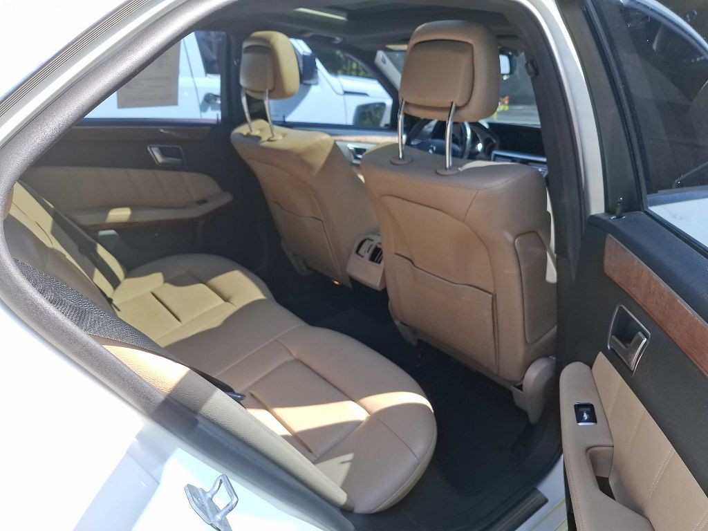 2012 Mercedes-Benz E-Class Image 7
