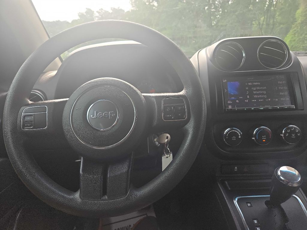 2016 Jeep Compass Image 26