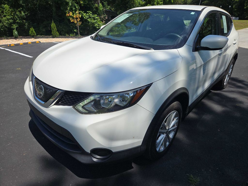 2018 Nissan Rogue Image 4