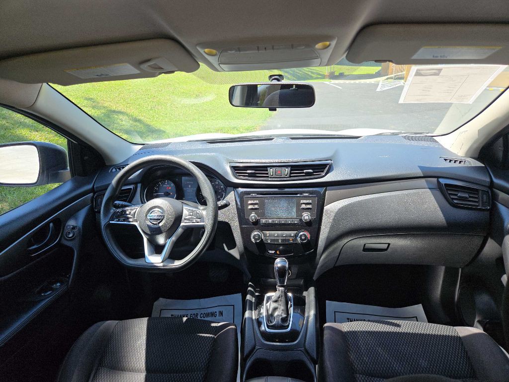 2018 Nissan Rogue Image 14