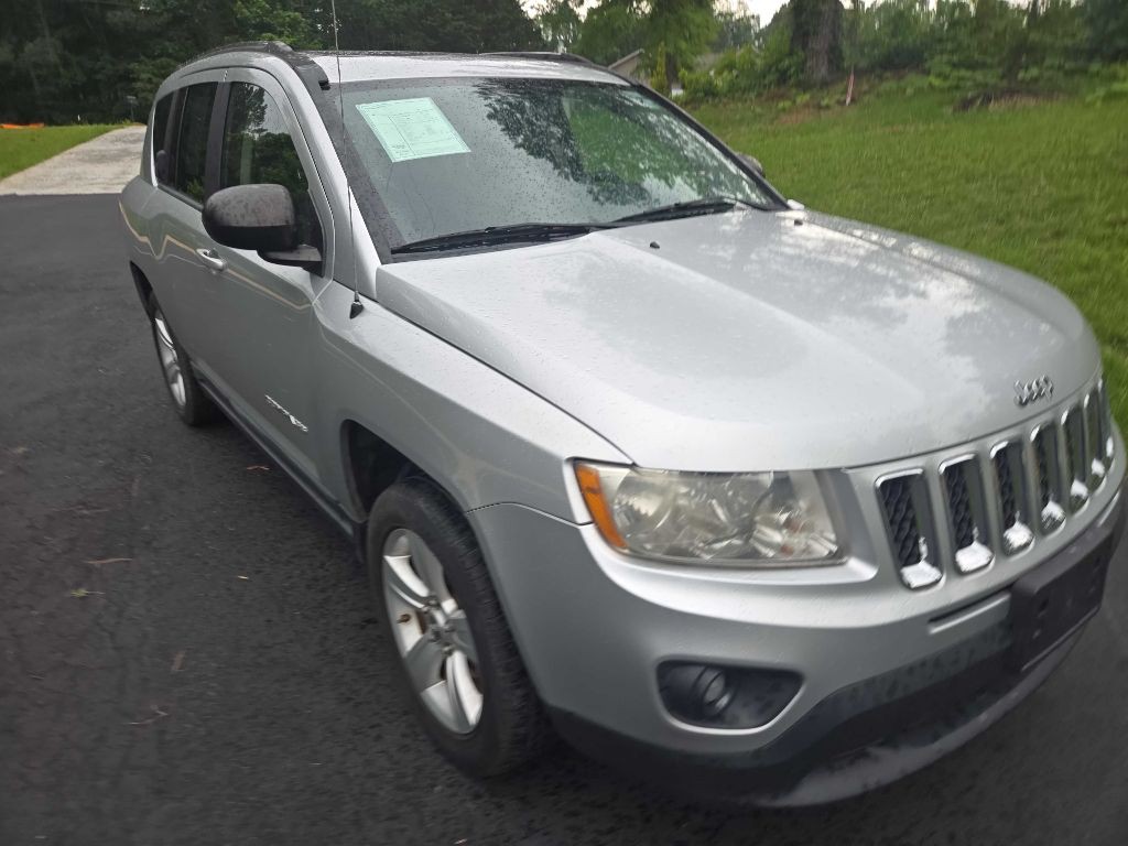 2011 Jeep Compass Image 4