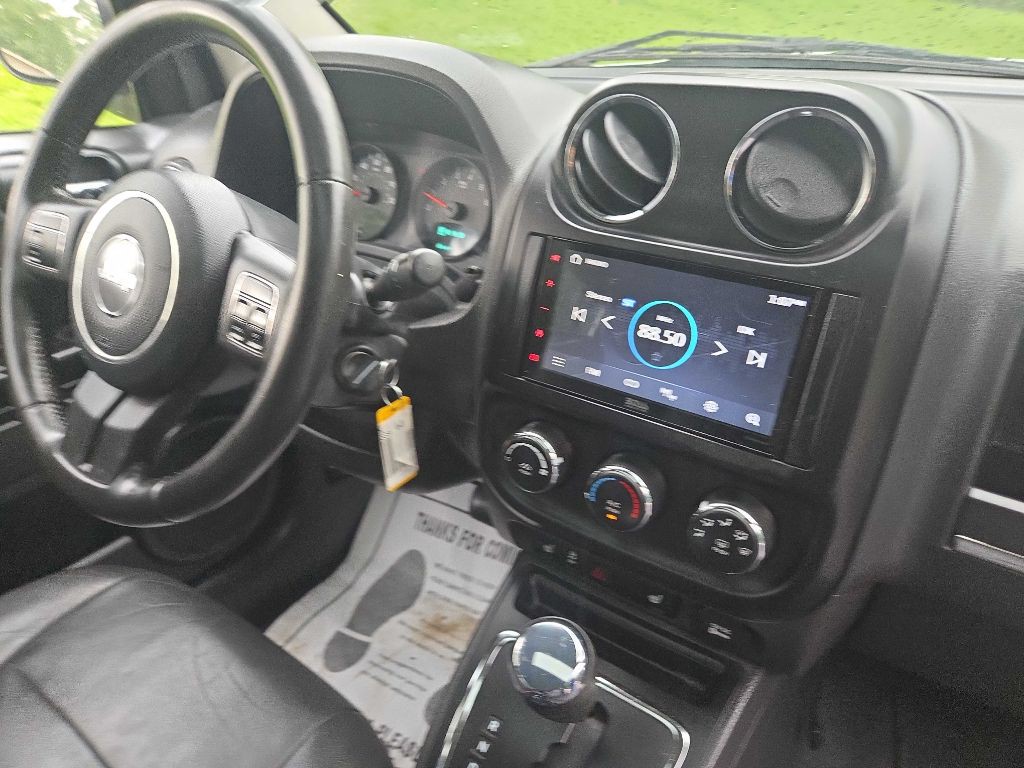 2011 Jeep Compass Image 9