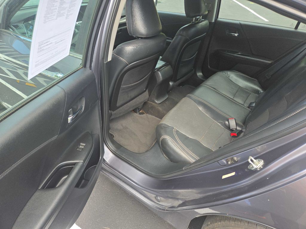 2013 Honda Accord Image 12