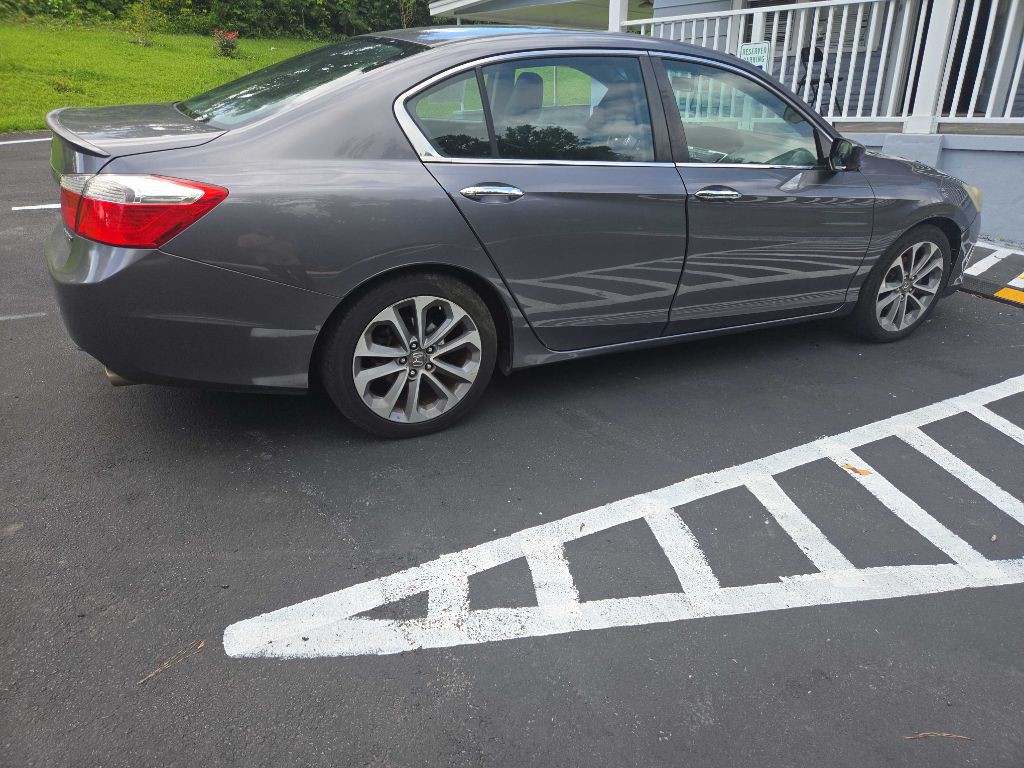 2013 Honda Accord Image 16