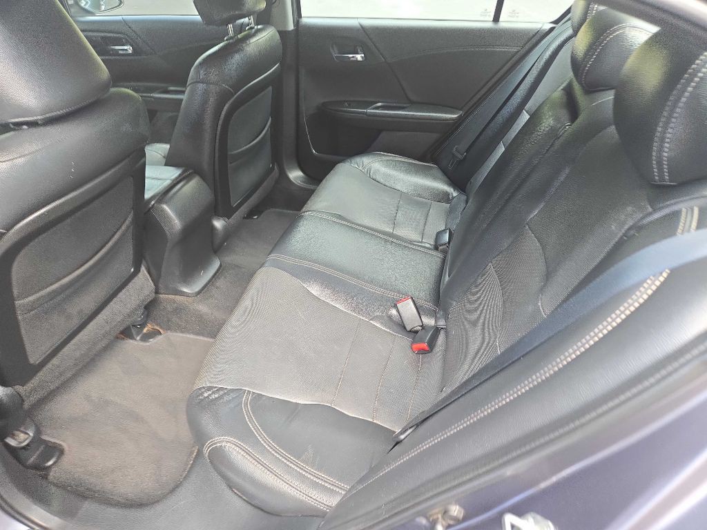 2013 Honda Accord Image 17