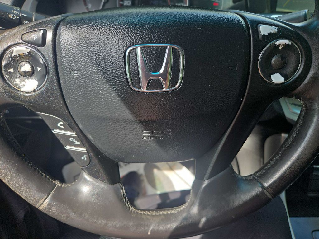2013 Honda Accord Image 25