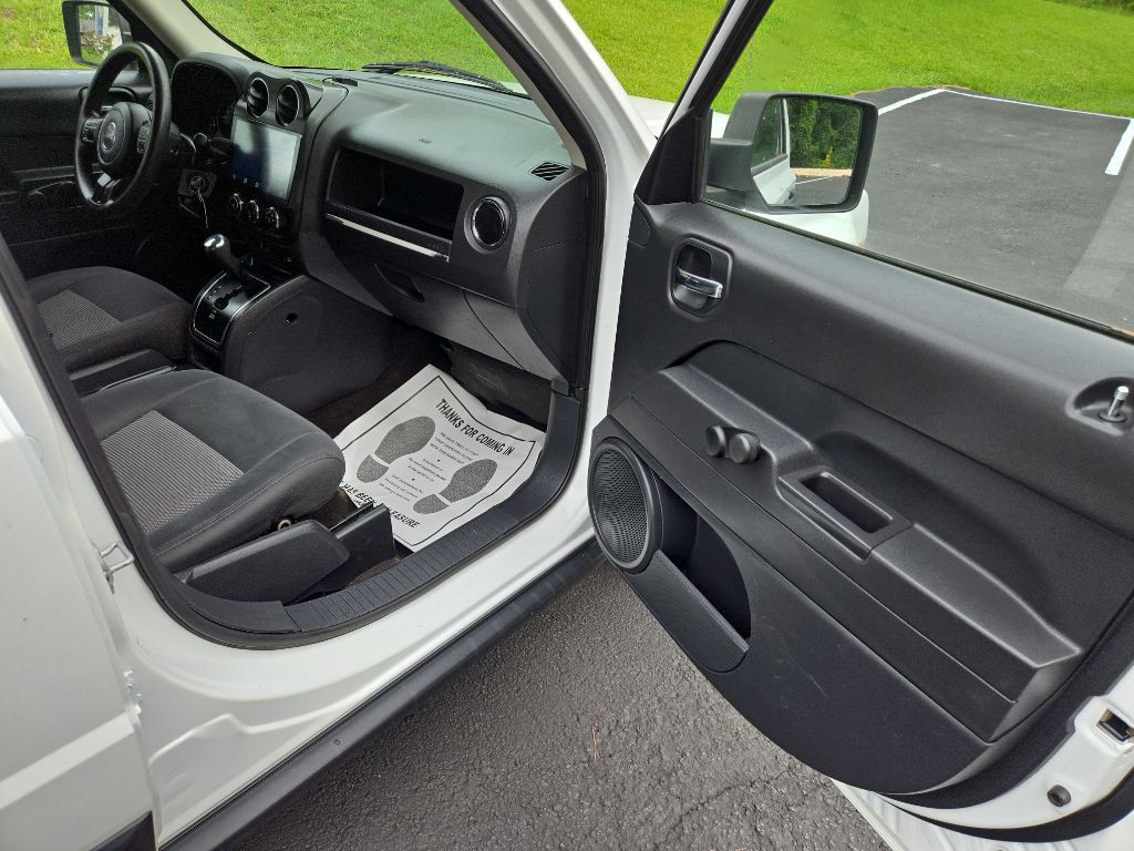 2015 Jeep Patriot Image 9