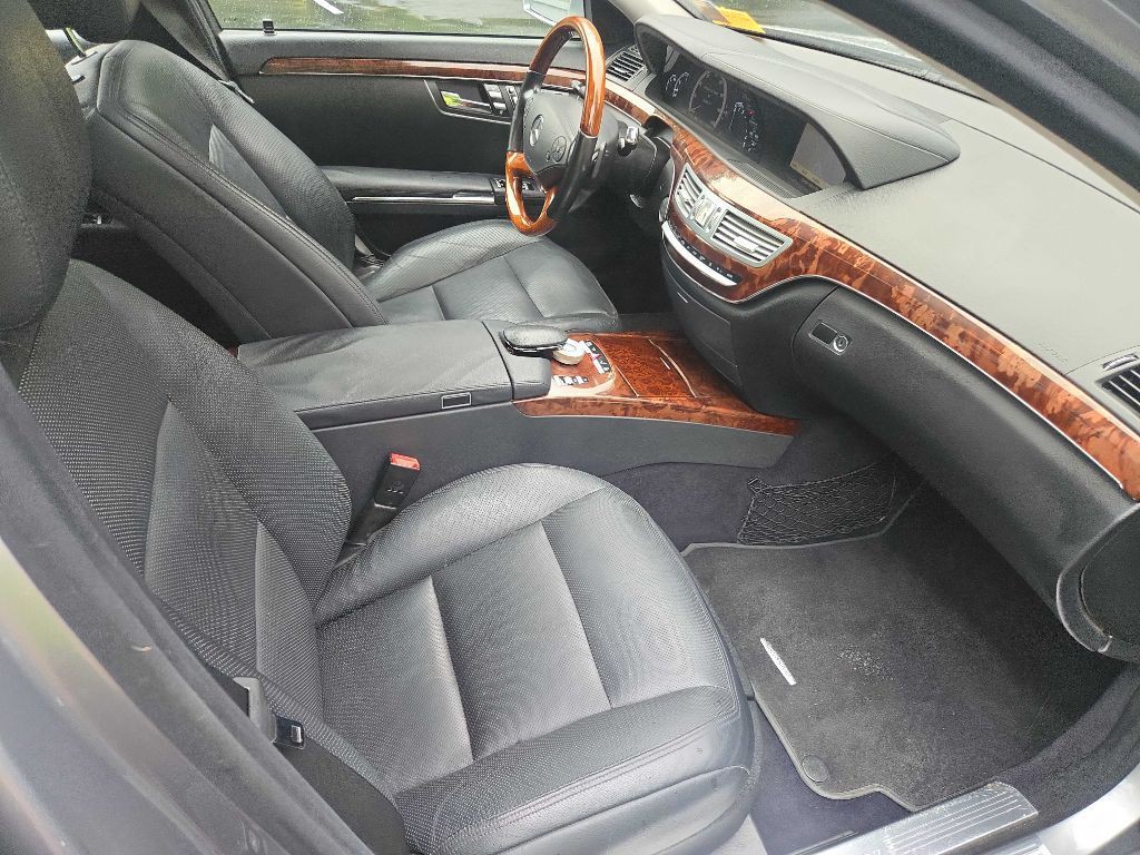 2010 Mercedes-Benz S-Class Image 10