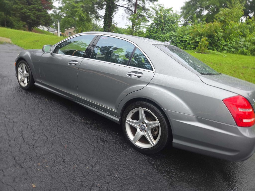 2010 Mercedes-Benz S-Class Image 21