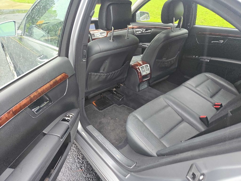2010 Mercedes-Benz S-Class Image 22