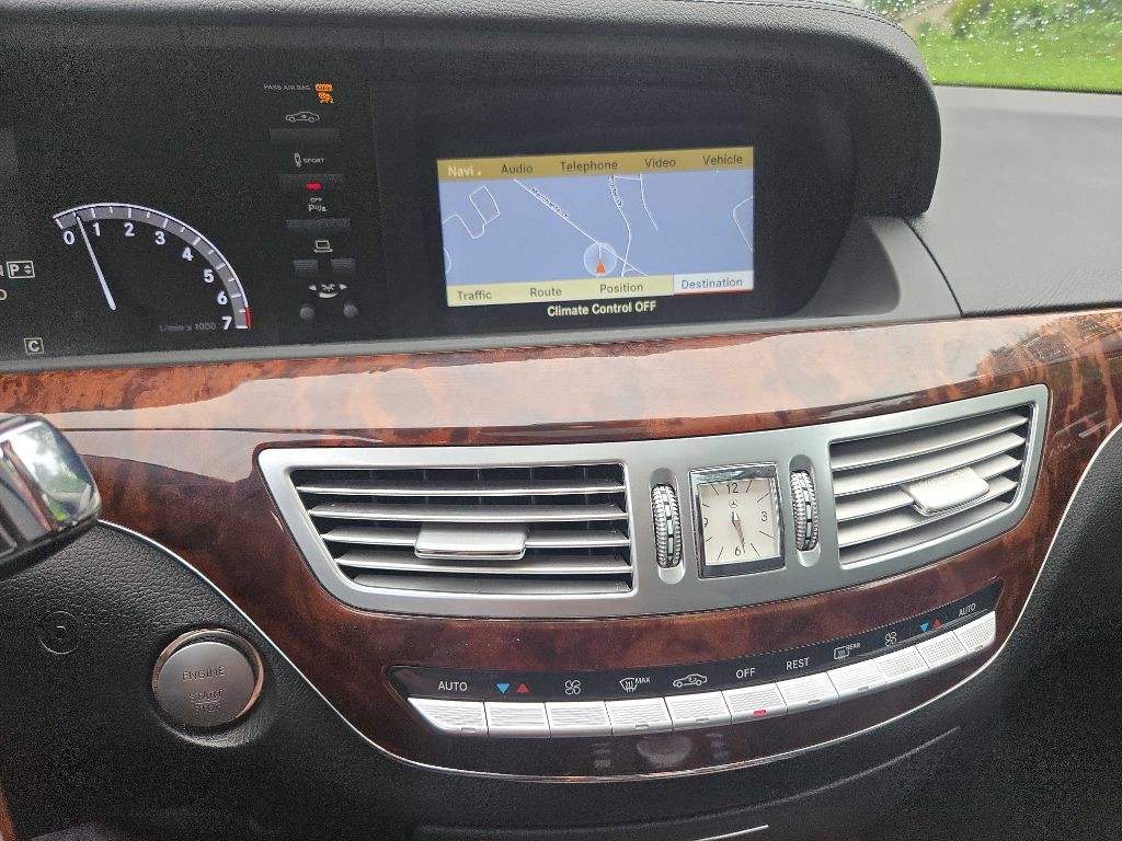 2010 Mercedes-Benz S-Class Image 29