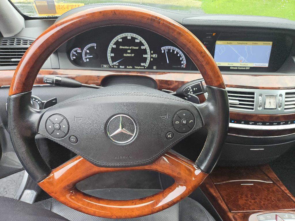 2010 Mercedes-Benz S-Class Image 33