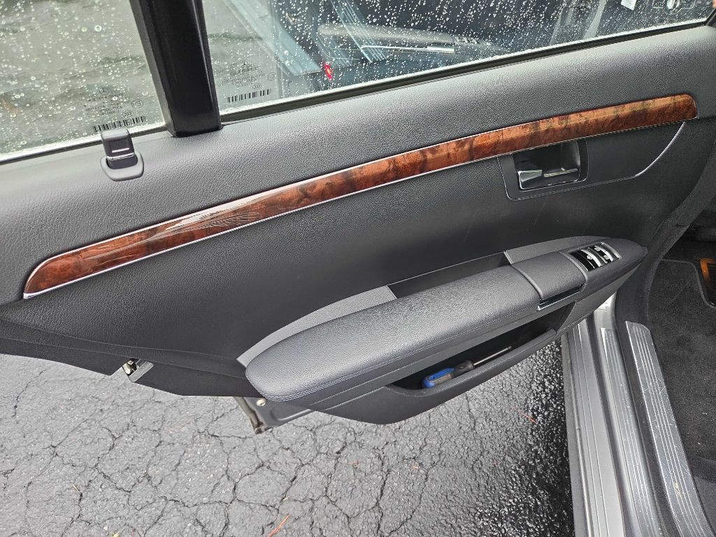 2010 Mercedes-Benz S-Class Image 38