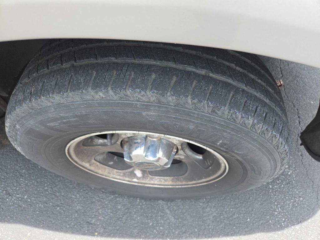 2005 Ford Explorer Image 5