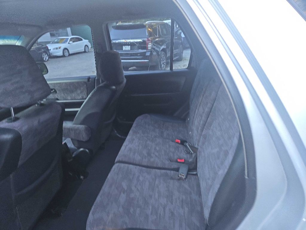2002 Honda CR-V Image 3
