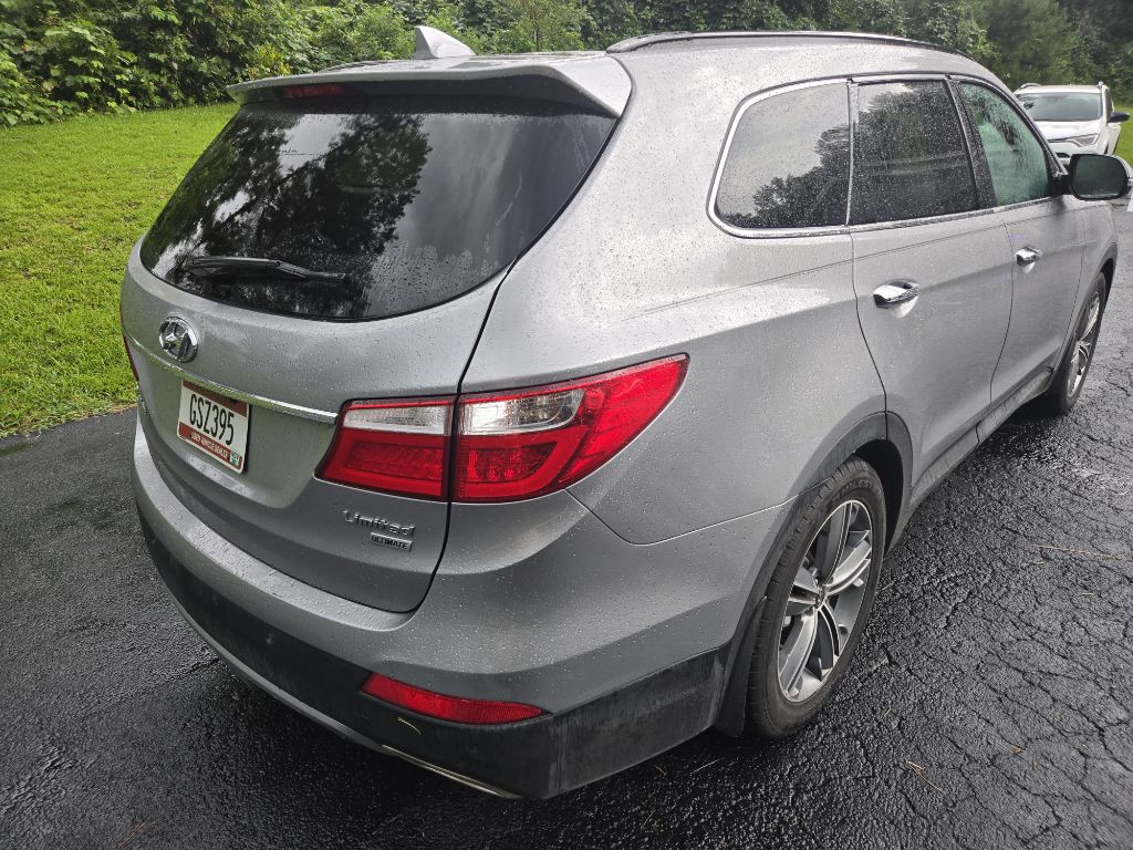 2016 Hyundai Santa Fe Image 18