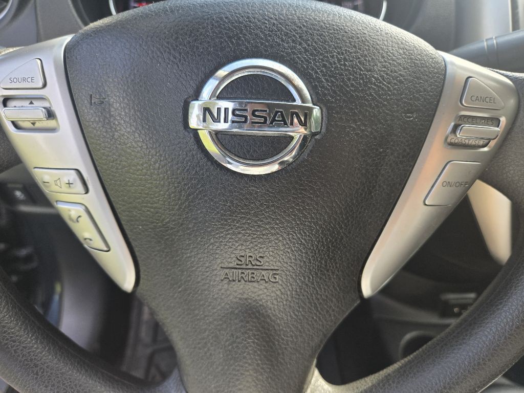 2017 Nissan Versa Image 26