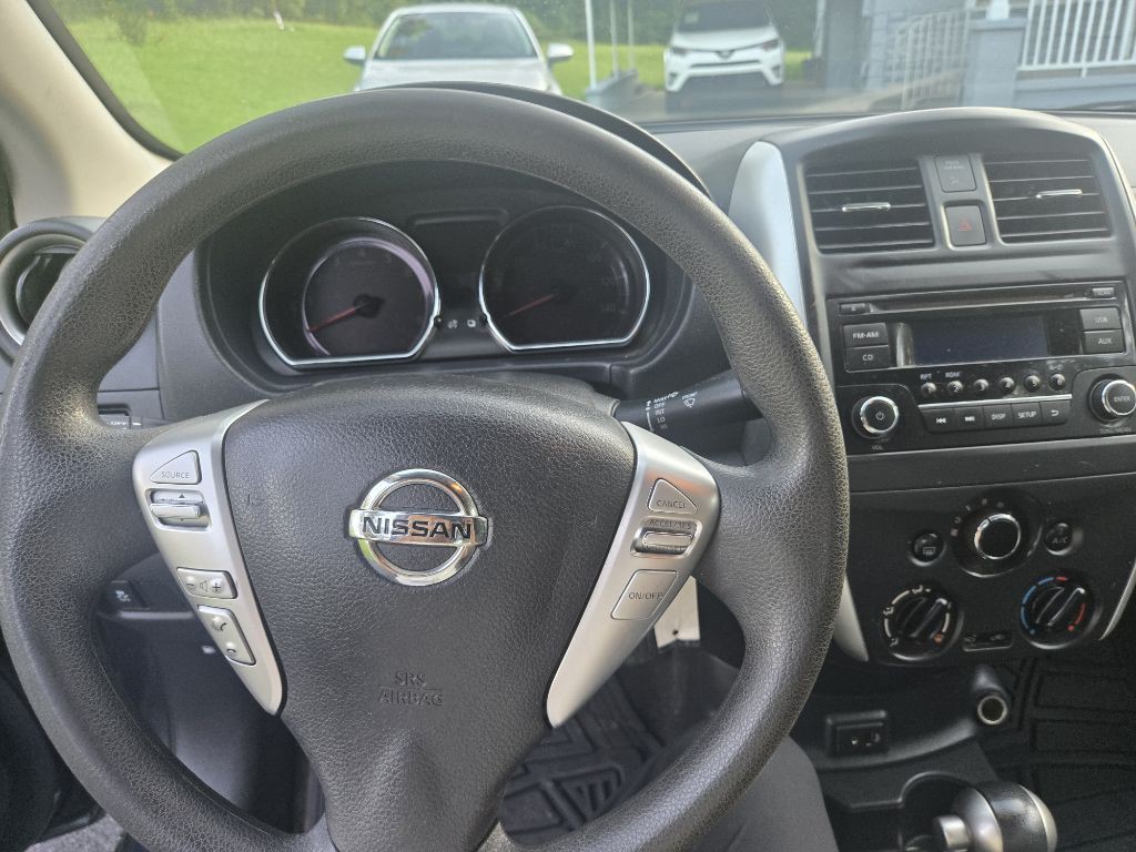 2017 Nissan Versa Image 31